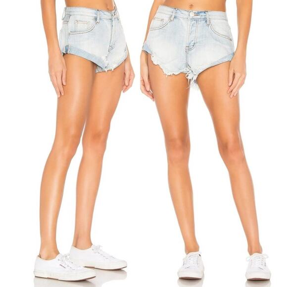 Revolve by the way. Sasha Frayed Hem Shorts in Blue NWT Size 26 - Picture 2 of 3